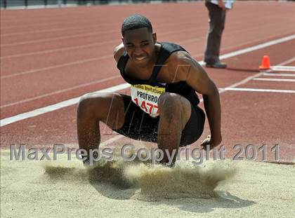 Thumbnail 2 in 44th Arcadia Invitational (Field Events) photogallery.