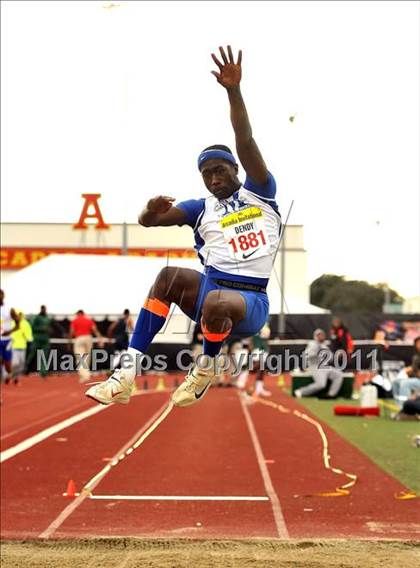 Thumbnail 3 in 44th Arcadia Invitational (Field Events) photogallery.