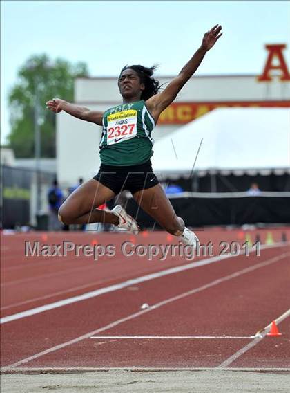 Thumbnail 3 in 44th Arcadia Invitational (Field Events) photogallery.