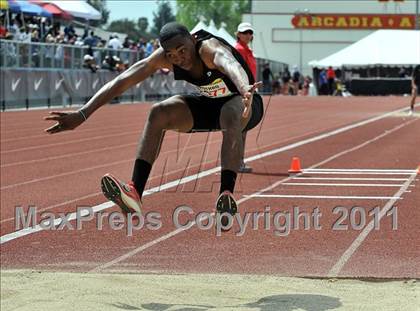 Thumbnail 3 in 44th Arcadia Invitational (Field Events) photogallery.
