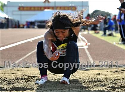 Thumbnail 2 in 44th Arcadia Invitational (Field Events) photogallery.