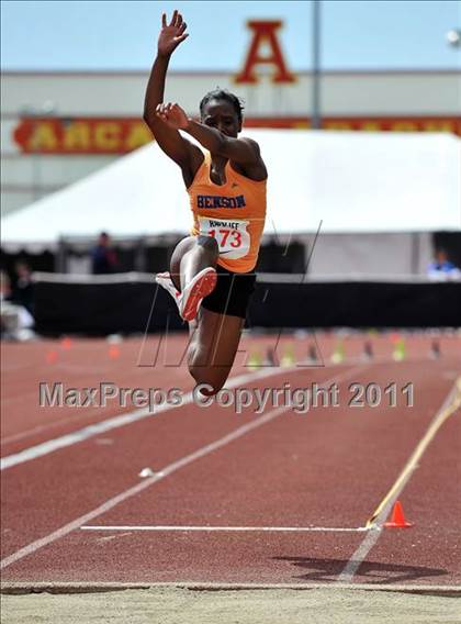 Thumbnail 3 in 44th Arcadia Invitational (Field Events) photogallery.