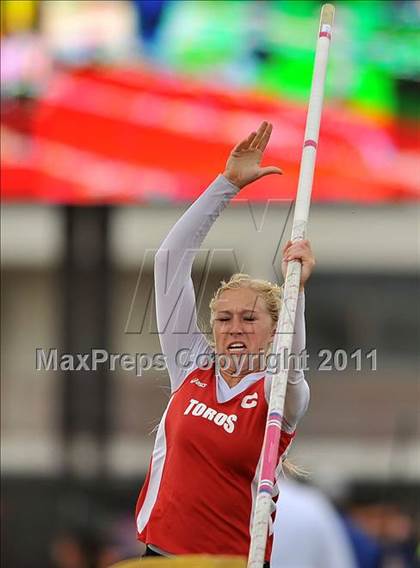 Thumbnail 2 in 44th Arcadia Invitational (Field Events) photogallery.