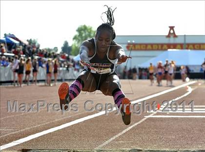 Thumbnail 3 in 44th Arcadia Invitational (Field Events) photogallery.