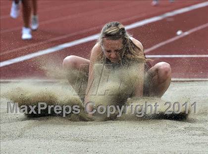Thumbnail 3 in 44th Arcadia Invitational (Field Events) photogallery.