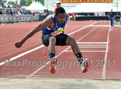 Thumbnail 3 in 44th Arcadia Invitational (Field Events) photogallery.