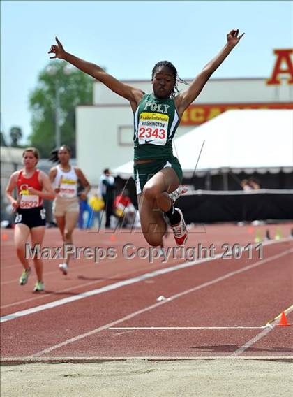 Thumbnail 3 in 44th Arcadia Invitational (Field Events) photogallery.