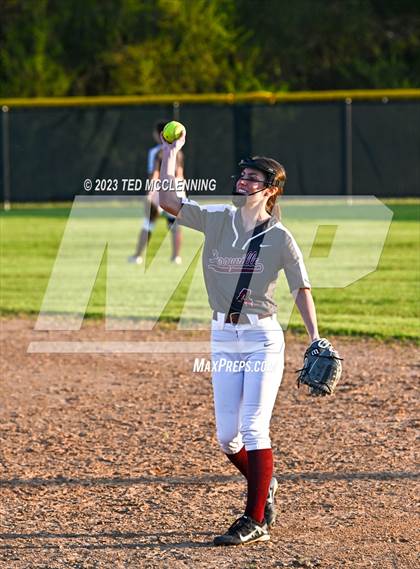 Thumbnail 2 in Mayflower @ Perryville photogallery.