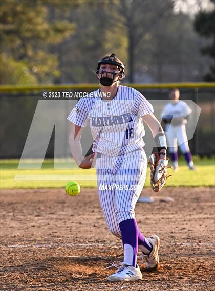 Thumbnail 3 in Mayflower @ Perryville photogallery.