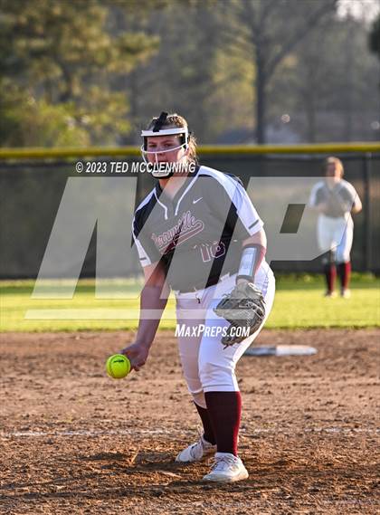 Thumbnail 2 in Mayflower @ Perryville photogallery.