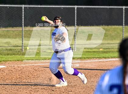 Thumbnail 1 in Mayflower @ Perryville photogallery.