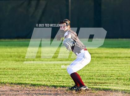 Thumbnail 3 in Mayflower @ Perryville photogallery.