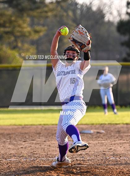 Thumbnail 3 in Mayflower @ Perryville photogallery.
