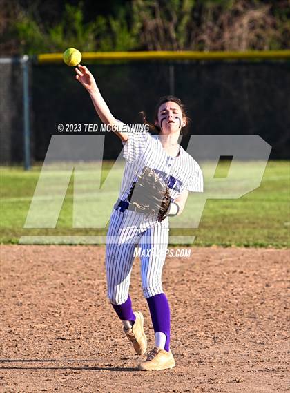 Thumbnail 1 in Mayflower @ Perryville photogallery.