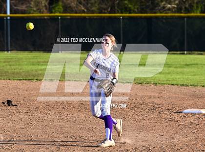 Thumbnail 2 in Mayflower @ Perryville photogallery.