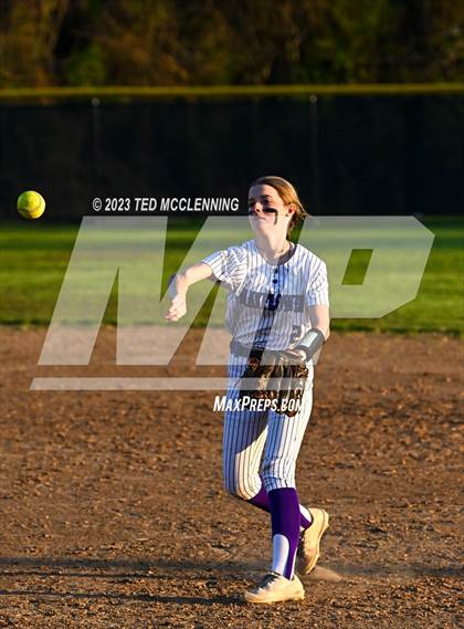 Thumbnail 3 in Mayflower @ Perryville photogallery.