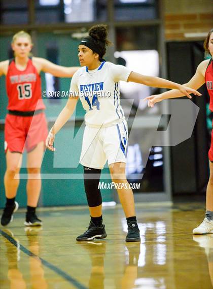 Thumbnail 2 in Mount Si vs. Westview (Nike Tournament of Champions) photogallery.