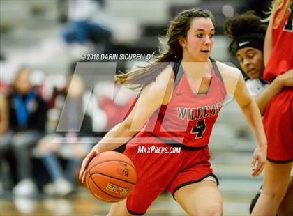 Thumbnail 2 in Mount Si vs. Westview (Nike Tournament of Champions) photogallery.