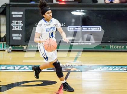 Thumbnail 2 in Mount Si vs. Westview (Nike Tournament of Champions) photogallery.