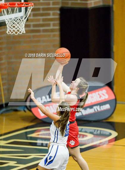 Thumbnail 2 in Mount Si vs. Westview (Nike Tournament of Champions) photogallery.