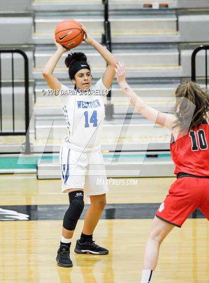 Thumbnail 1 in Mount Si vs. Westview (Nike Tournament of Champions) photogallery.
