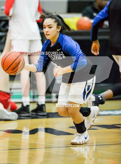Thumbnail 2 in Mount Si vs. Westview (Nike Tournament of Champions) photogallery.