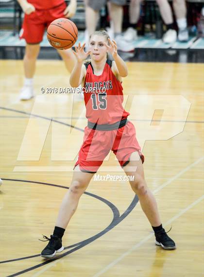 Thumbnail 1 in Mount Si vs. Westview (Nike Tournament of Champions) photogallery.