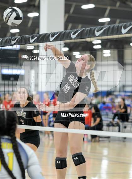 Thumbnail 2 in Faith Lutheran vs. Moreno Valley (Nike TOC Southwest) photogallery.
