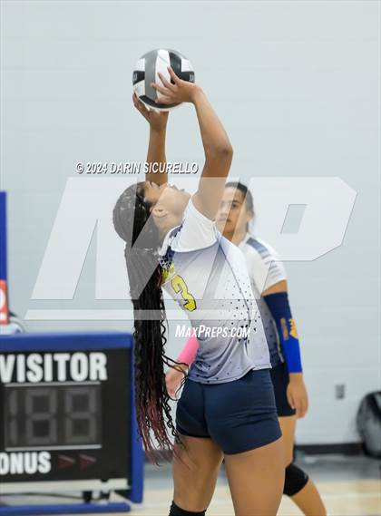 Thumbnail 2 in Faith Lutheran vs. Moreno Valley (Nike TOC Southwest) photogallery.