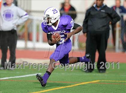 Thumbnail 3 in Yorktown @ New Rochelle (Section 1 Class AA Semifinal) photogallery.