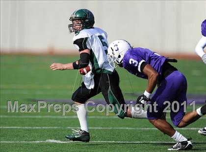 Thumbnail 3 in Yorktown @ New Rochelle (Section 1 Class AA Semifinal) photogallery.