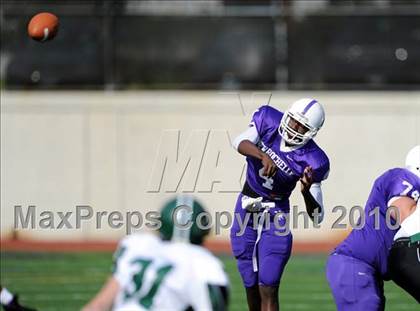 Thumbnail 3 in Yorktown @ New Rochelle (Section 1 Class AA Semifinal) photogallery.