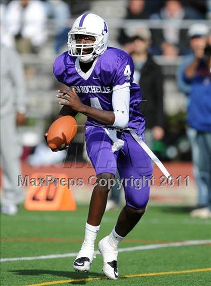 Thumbnail 3 in Yorktown @ New Rochelle (Section 1 Class AA Semifinal) photogallery.