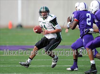 Thumbnail 1 in Yorktown @ New Rochelle (Section 1 Class AA Semifinal) photogallery.