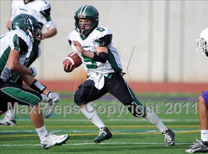 Thumbnail 2 in Yorktown @ New Rochelle (Section 1 Class AA Semifinal) photogallery.