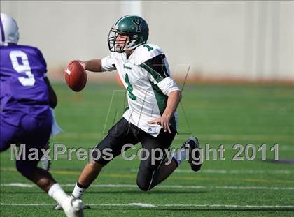 Thumbnail 2 in Yorktown @ New Rochelle (Section 1 Class AA Semifinal) photogallery.