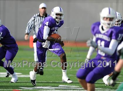 Thumbnail 2 in Yorktown @ New Rochelle (Section 1 Class AA Semifinal) photogallery.