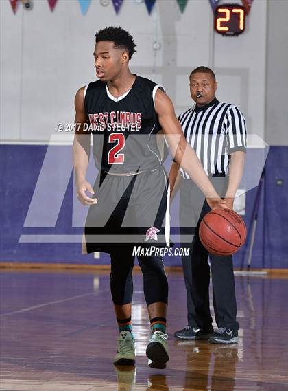 Thumbnail 2 in West Campus vs. Liberty Ranch (St. Hope Elite Classic) photogallery.