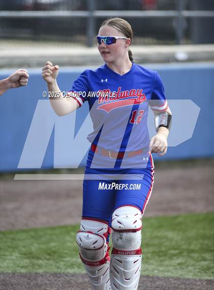 Thumbnail 3 in Flower Mound vs. Midway (UIL 6A Softball Div I State Semifinals) photogallery.