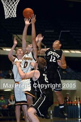 Thumbnail 3 in Servite vs Capistrano Valley (Anaheim Holiday Classic) photogallery.