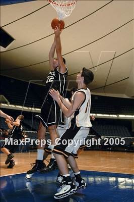 Thumbnail 3 in Servite vs Capistrano Valley (Anaheim Holiday Classic) photogallery.