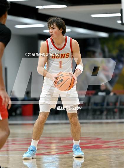 Thumbnail 3 in Brophy College Prep vs. Cathedral Catholic (Fr. Barry Christmas Classic) photogallery.