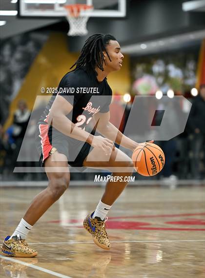 Thumbnail 3 in Brophy College Prep vs. Cathedral Catholic (Fr. Barry Christmas Classic) photogallery.