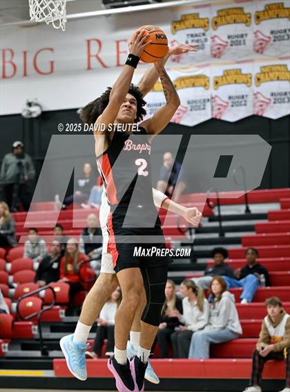 Thumbnail 1 in Brophy College Prep vs. Cathedral Catholic (Fr. Barry Christmas Classic) photogallery.
