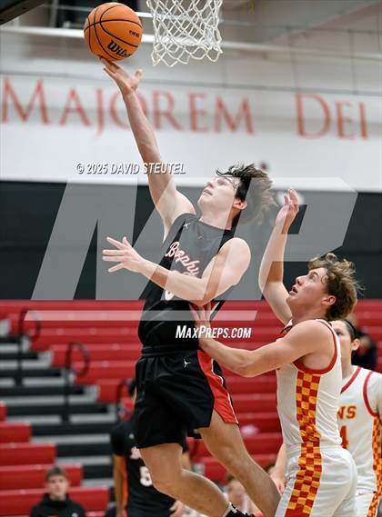 Thumbnail 2 in Brophy College Prep vs. Cathedral Catholic (Fr. Barry Christmas Classic) photogallery.