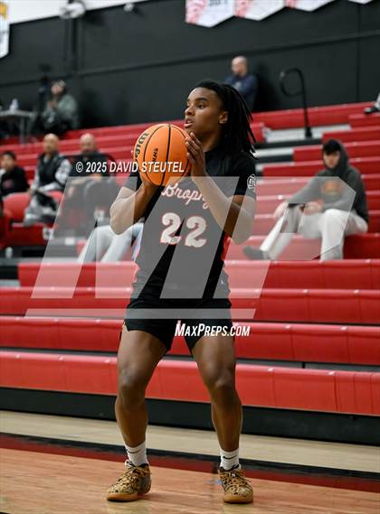 Thumbnail 2 in Brophy College Prep vs. Cathedral Catholic (Fr. Barry Christmas Classic) photogallery.
