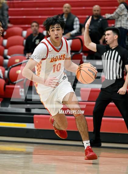 Thumbnail 2 in Brophy College Prep vs. Cathedral Catholic (Fr. Barry Christmas Classic) photogallery.