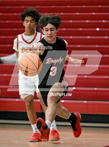 Thumbnail 2 in Brophy College Prep vs. Cathedral Catholic (Fr. Barry Christmas Classic) photogallery.