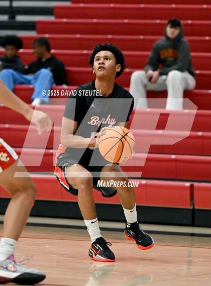 Thumbnail 3 in Brophy College Prep vs. Cathedral Catholic (Fr. Barry Christmas Classic) photogallery.