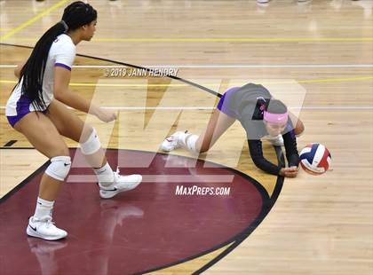 Thumbnail 2 in Palo Verde vs. Durango( NIAA State 4A Semifinal) photogallery.